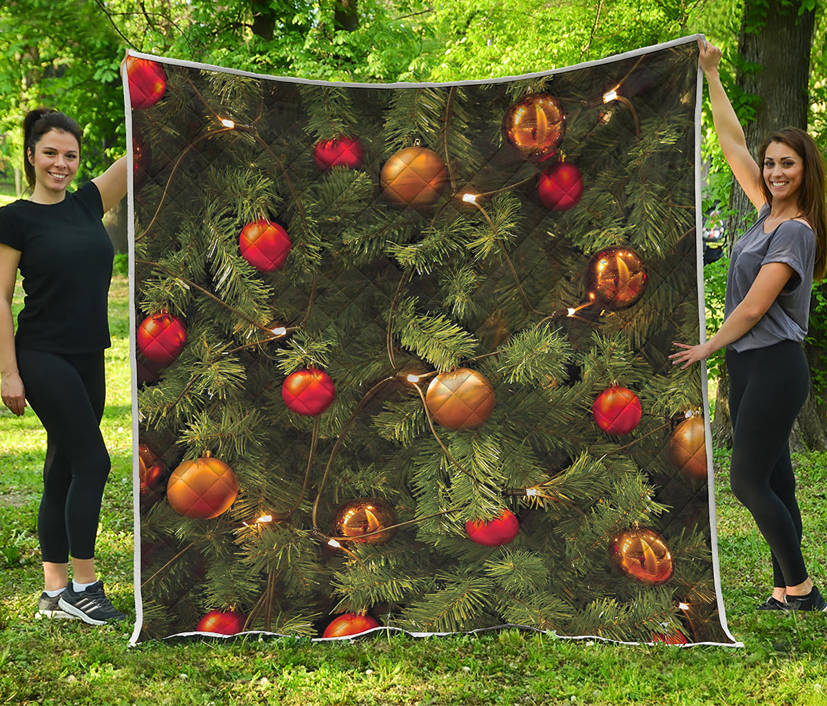 Decorated Christmas Tree Print Quilt