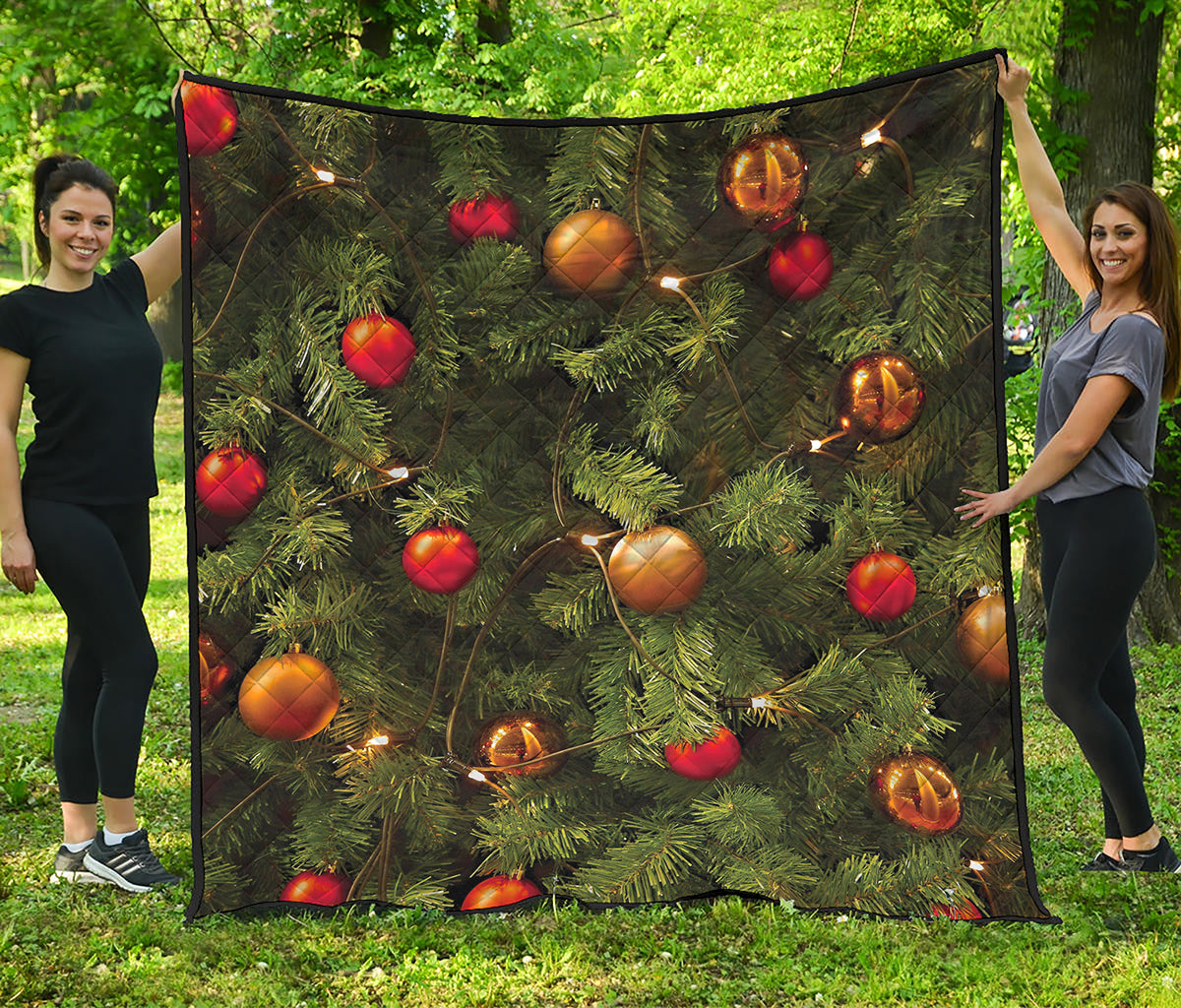 Decorated Christmas Tree Print Quilt