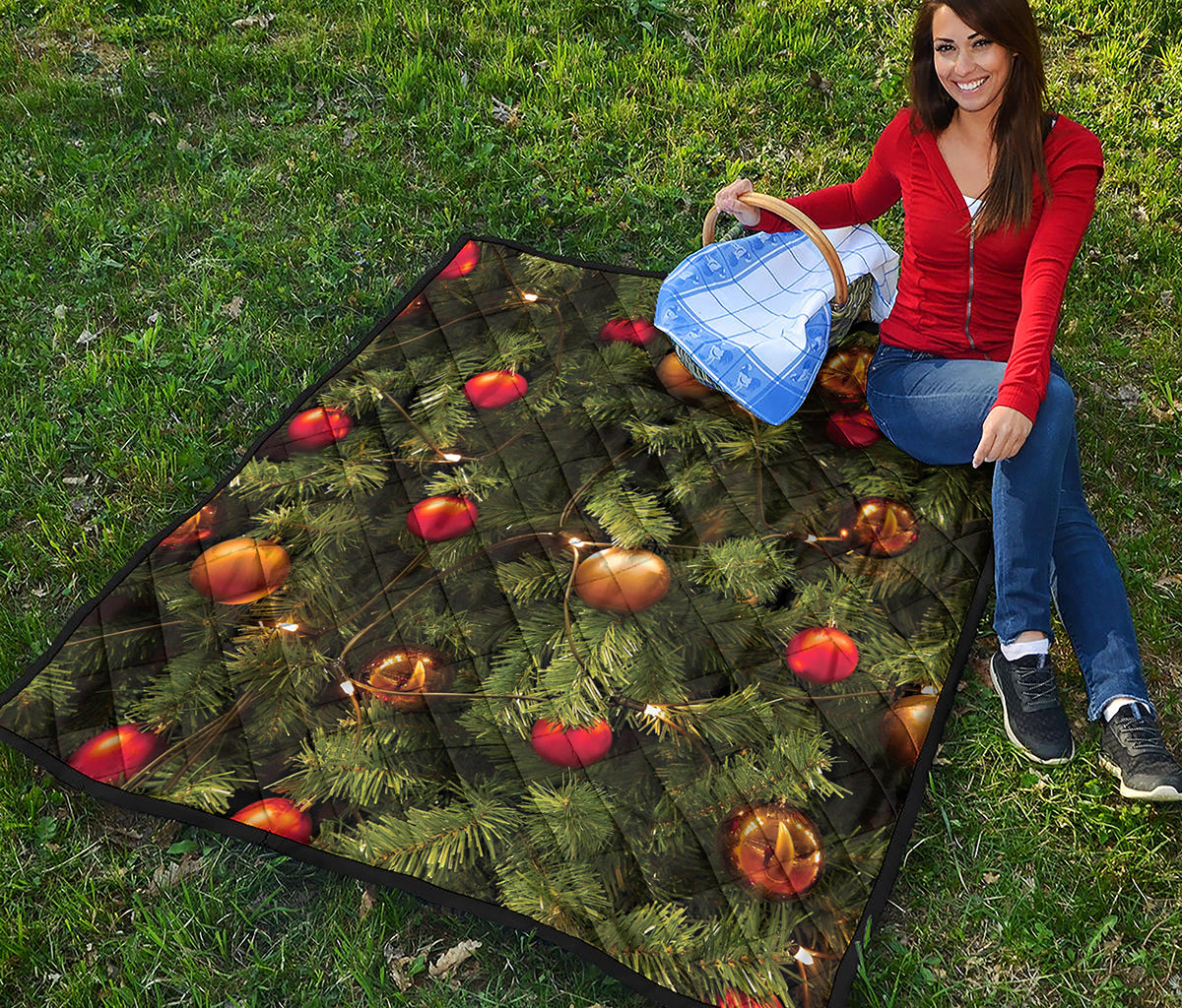 Decorated Christmas Tree Print Quilt