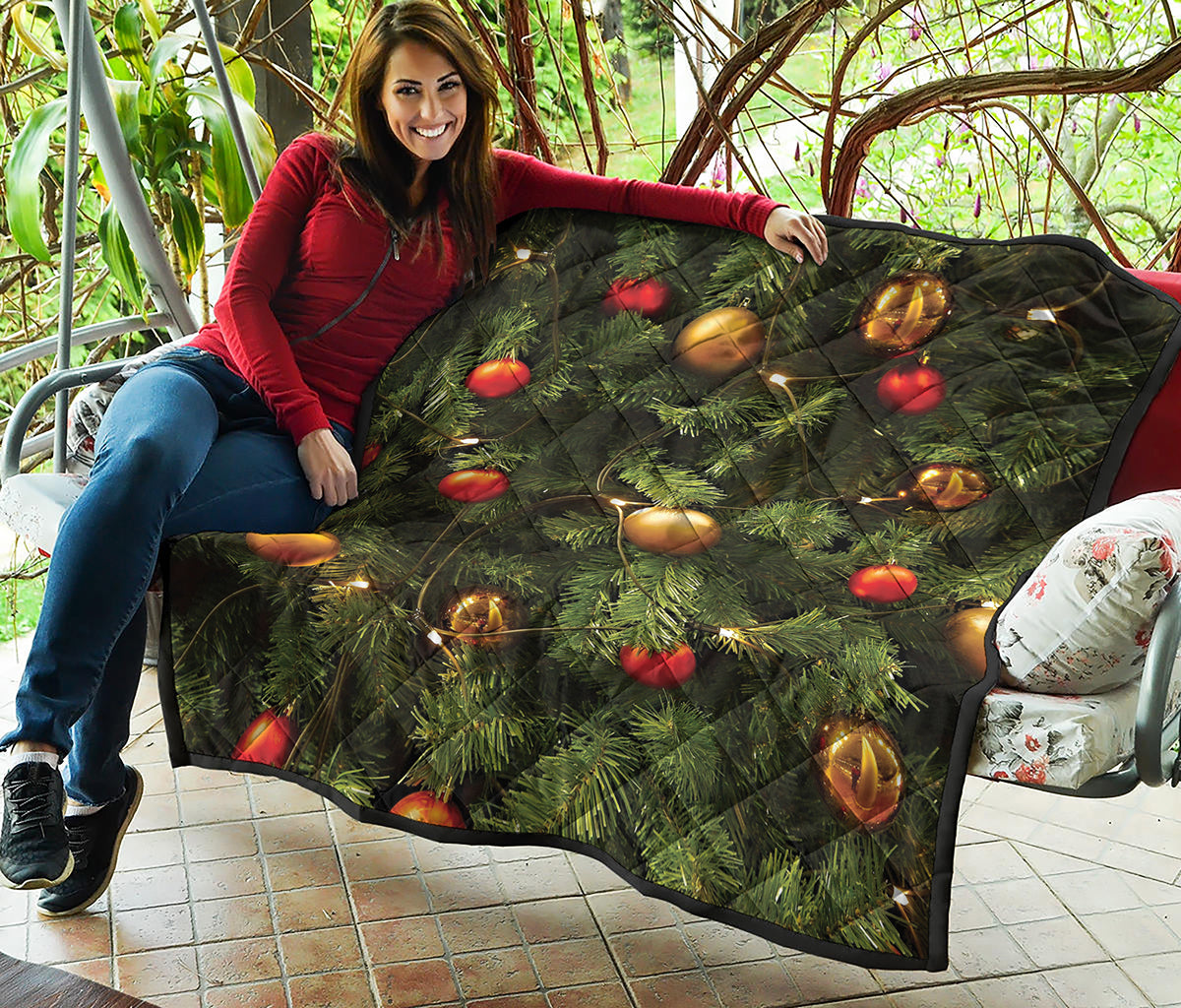 Decorated Christmas Tree Print Quilt