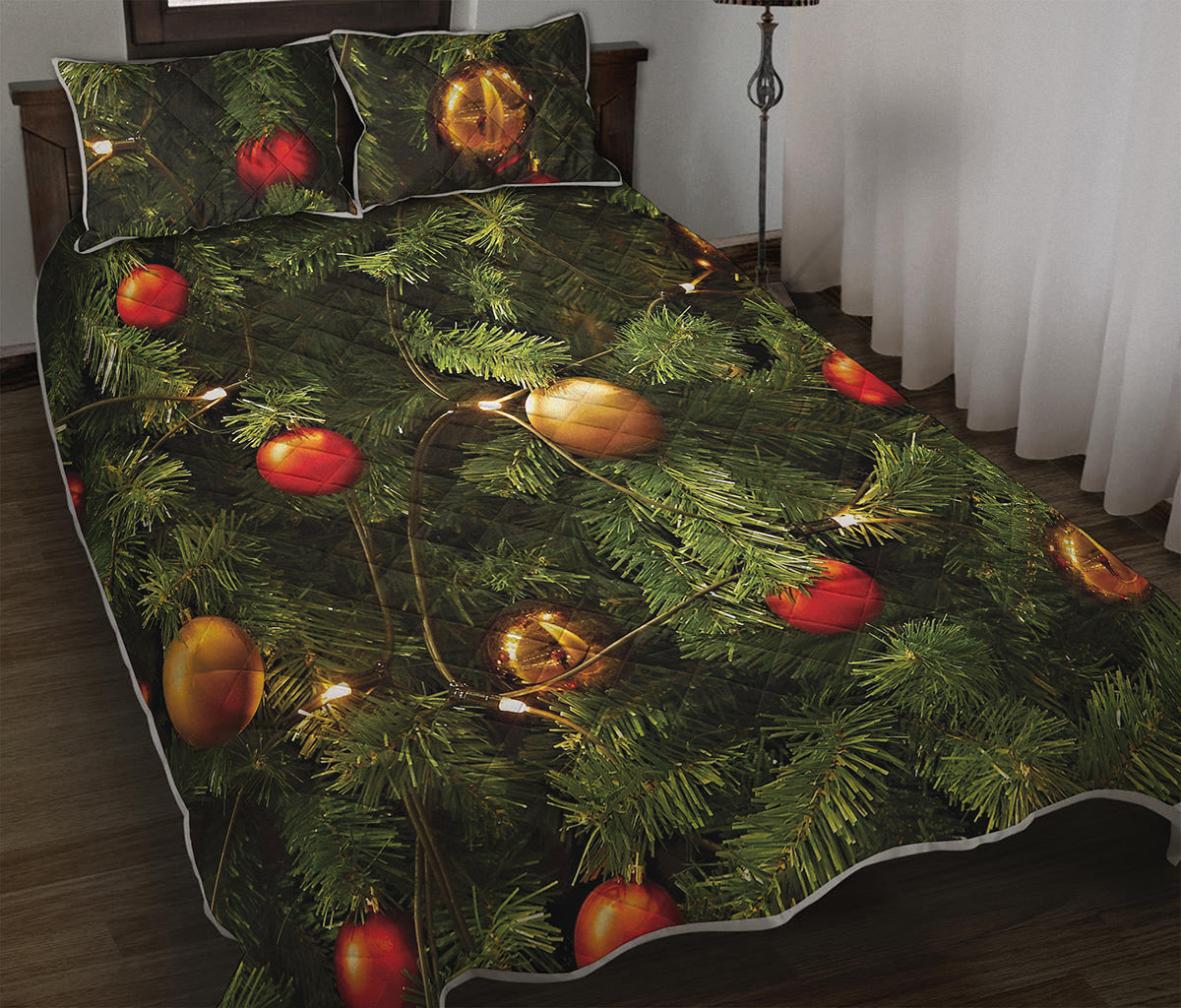 Decorated Christmas Tree Print Quilt Bed Set