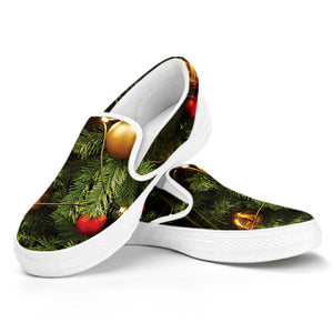 Decorated Christmas Tree Print White Slip On Shoes