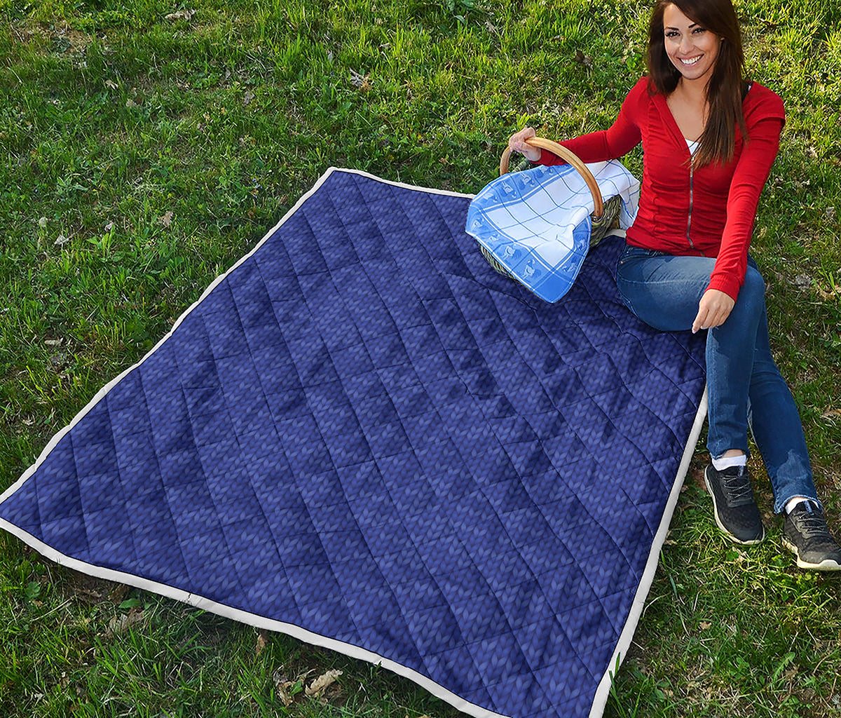 Deep Blue Knitted Pattern Print Quilt