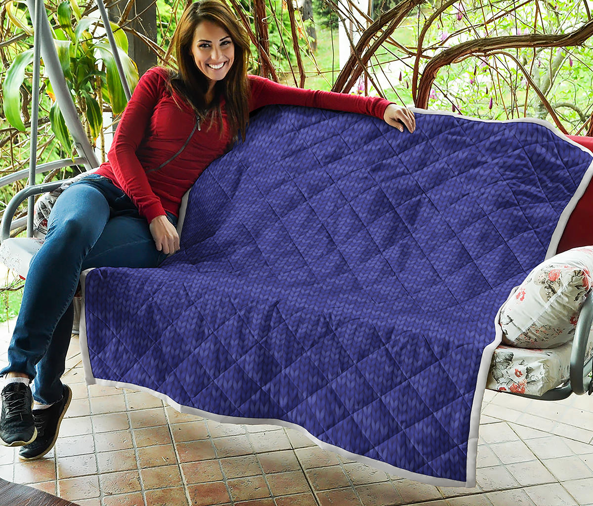 Deep Blue Knitted Pattern Print Quilt