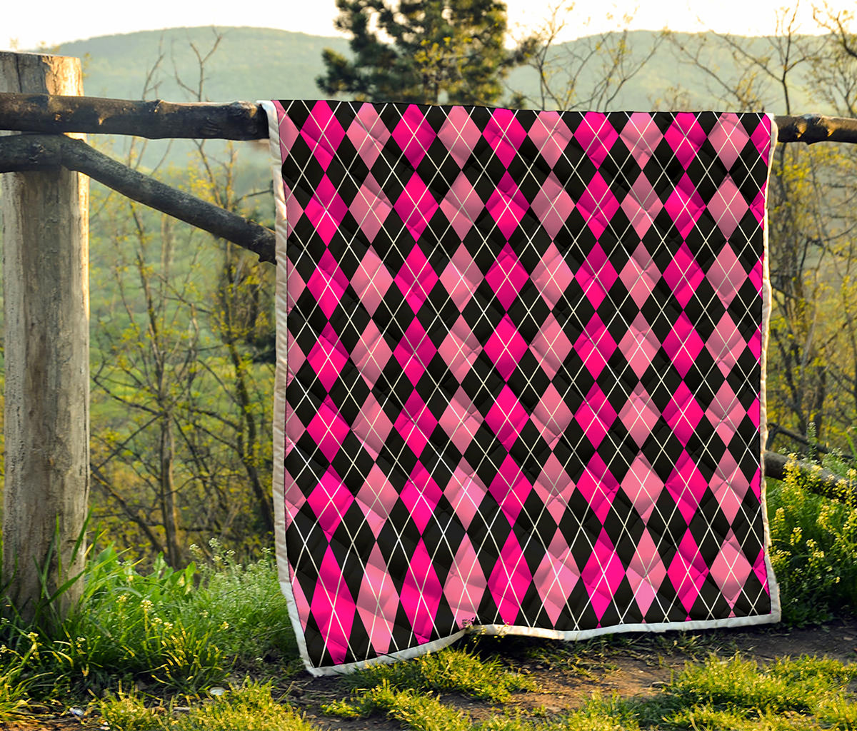 Deep Pink And Black Argyle Pattern Print Quilt