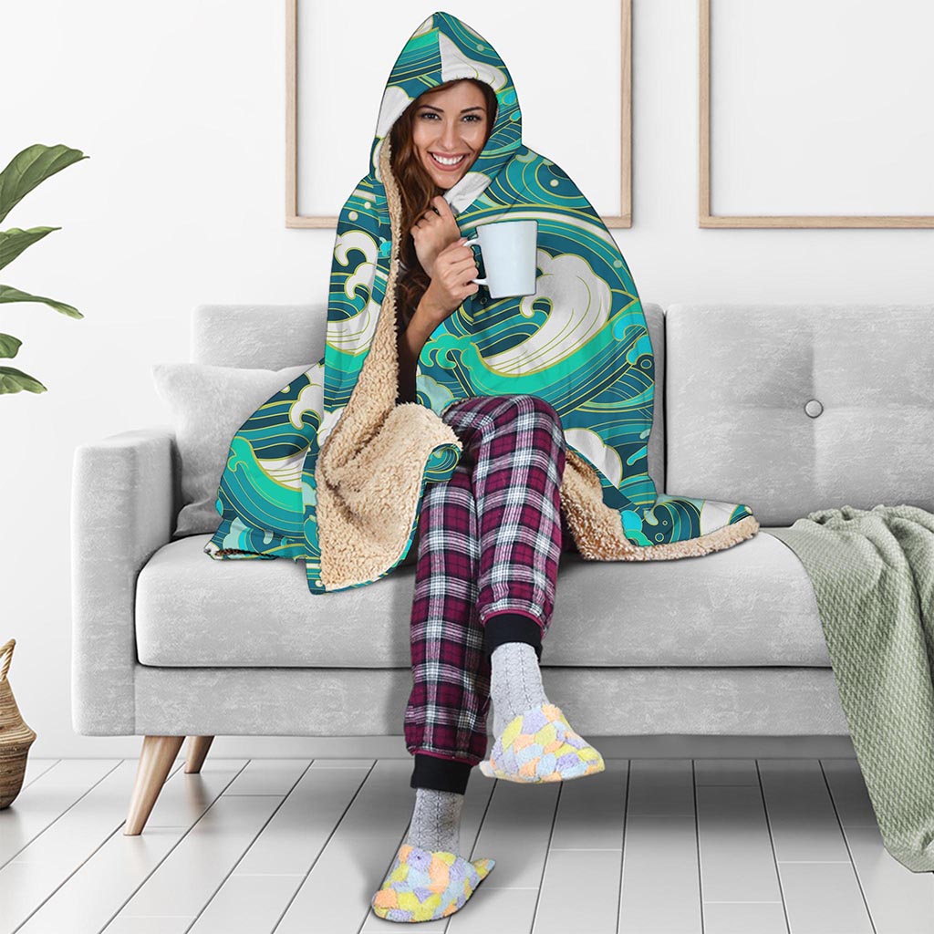 Deep Sea Wave Surfing Pattern Print Hooded Blanket