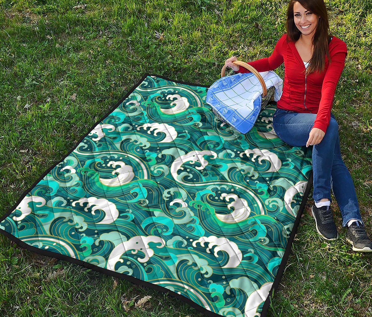 Deep Sea Wave Surfing Pattern Print Quilt