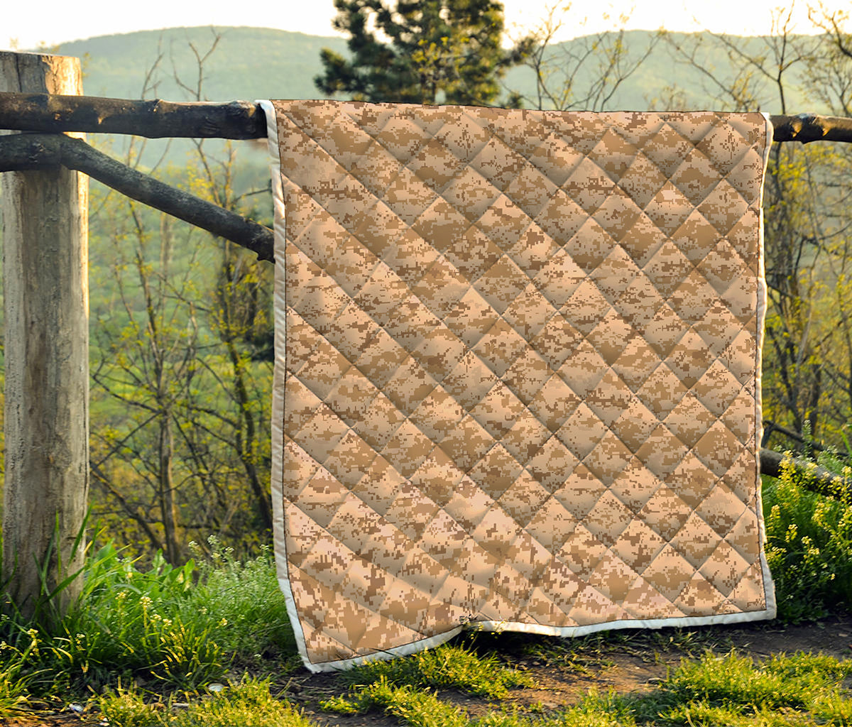 Desert Digital Camo Pattern Print Quilt