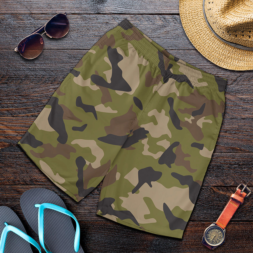 Desert Green Camouflage Print Men's Shorts