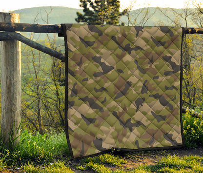 Desert Green Camouflage Print Quilt