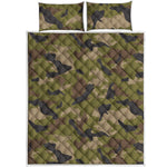 Desert Green Camouflage Print Quilt Bed Set