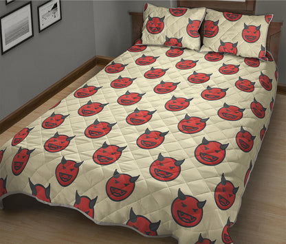 Devil Emoji Pattern Print Quilt Bed Set