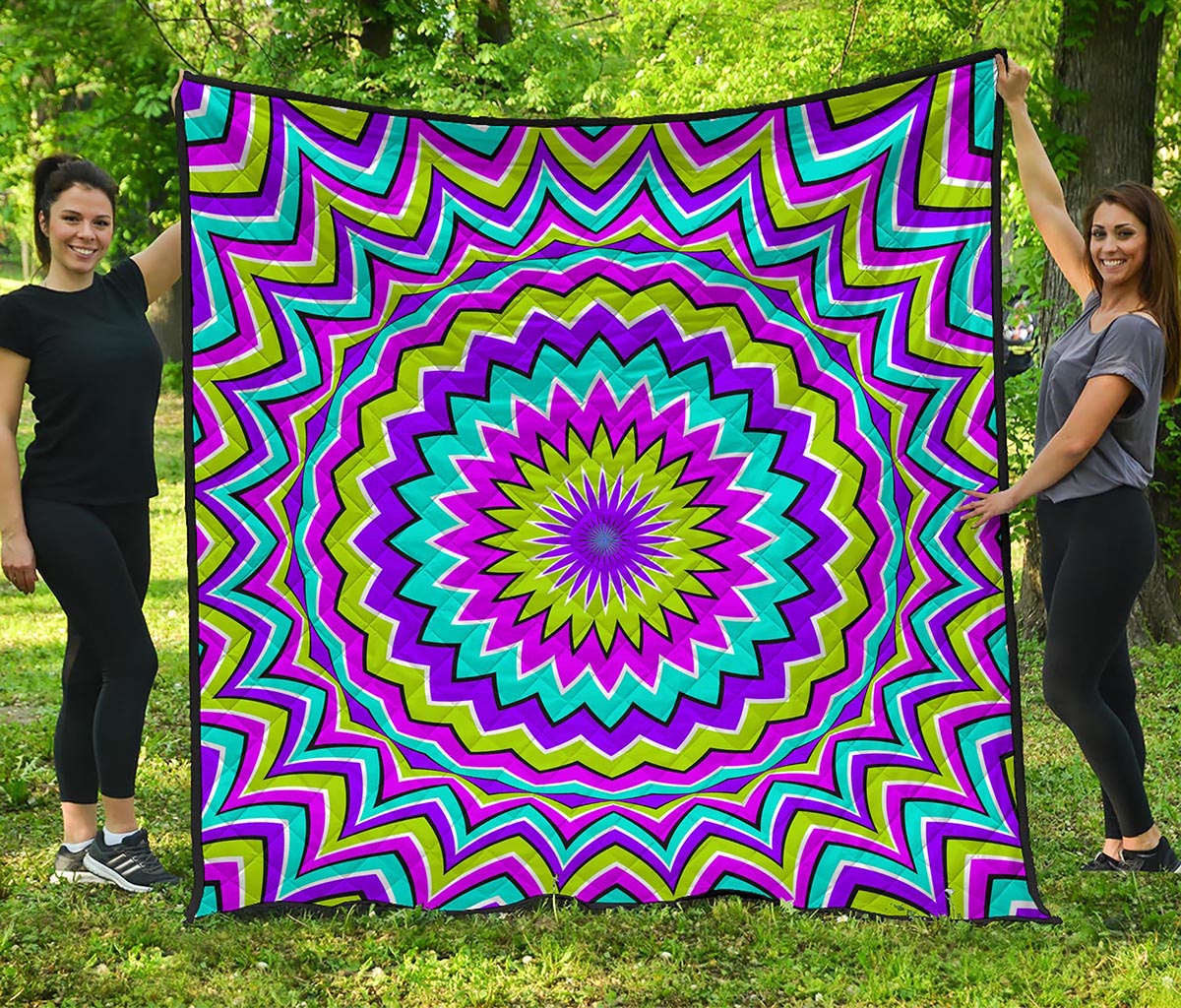Dizzy Circle Moving Optical Illusion Quilt