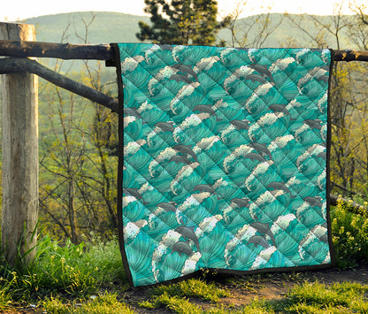 Dolphin Riding Waves Pattern Print Quilt