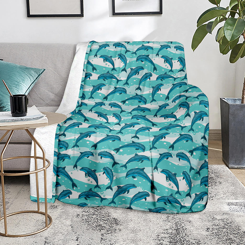 Dolphins In The Ocean Pattern Print Blanket