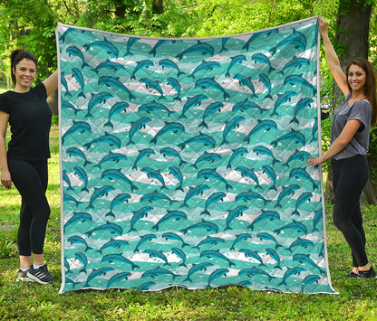 Dolphins In The Ocean Pattern Print Quilt