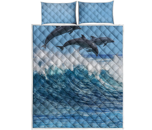 Dolphins Jumping Over Waves Print Quilt Bed Set