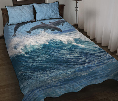 Dolphins Jumping Over Waves Print Quilt Bed Set