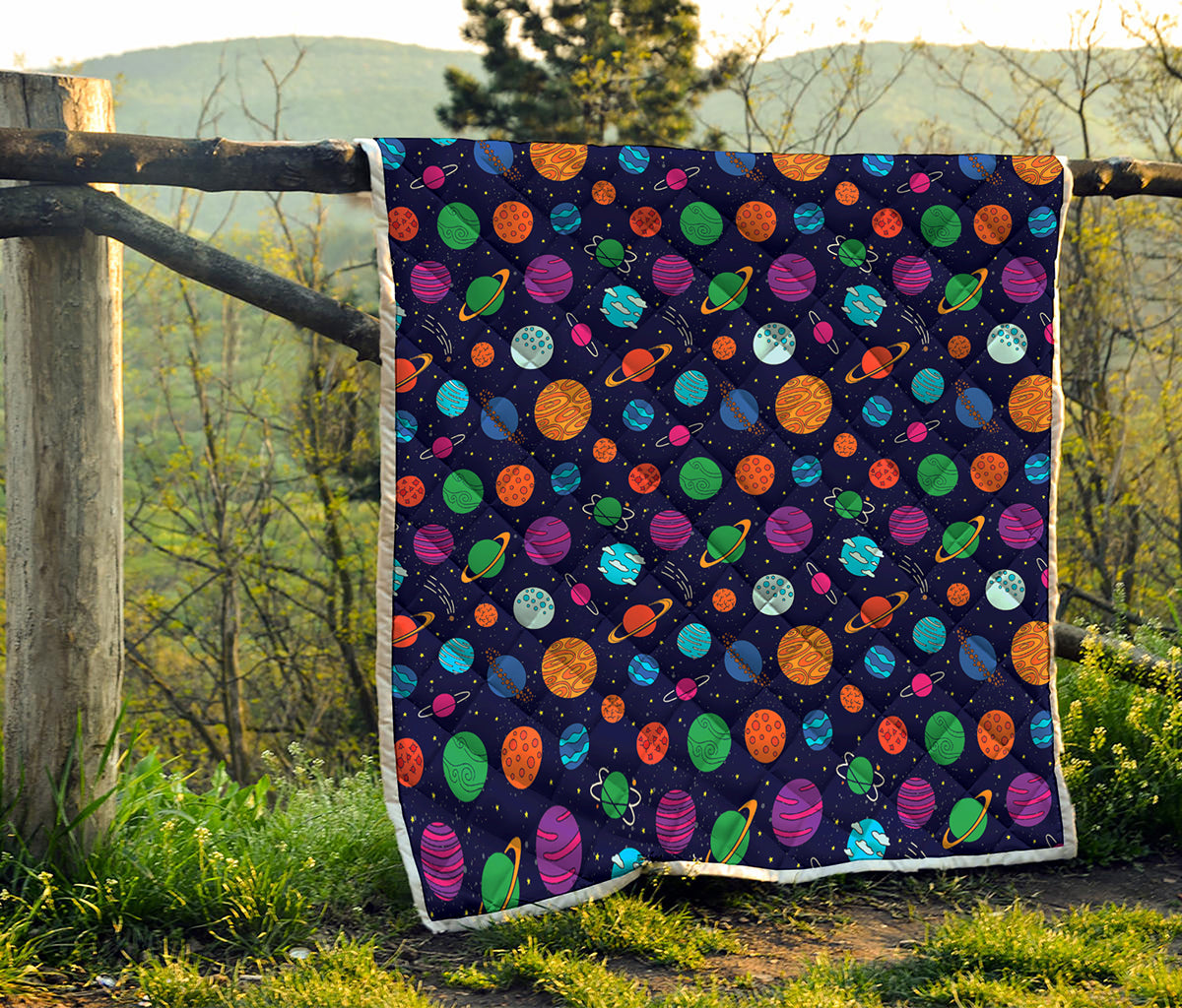 Doodle Planets Pattern Print Quilt