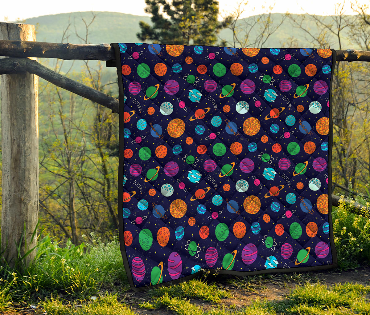 Doodle Planets Pattern Print Quilt