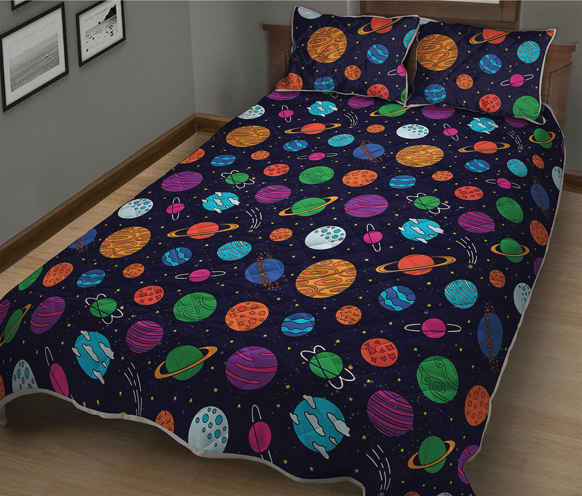 Doodle Planets Pattern Print Quilt Bed Set