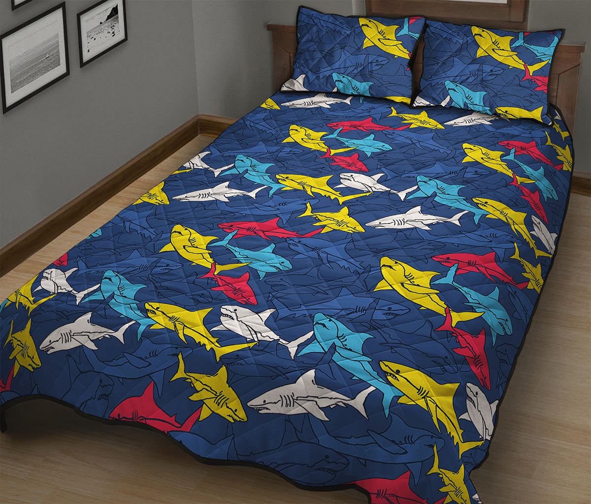 Doodle Shark Pattern Print Quilt Bed Set