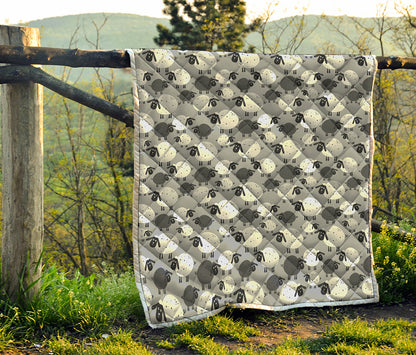 Doodle Sheep Pattern Print Quilt