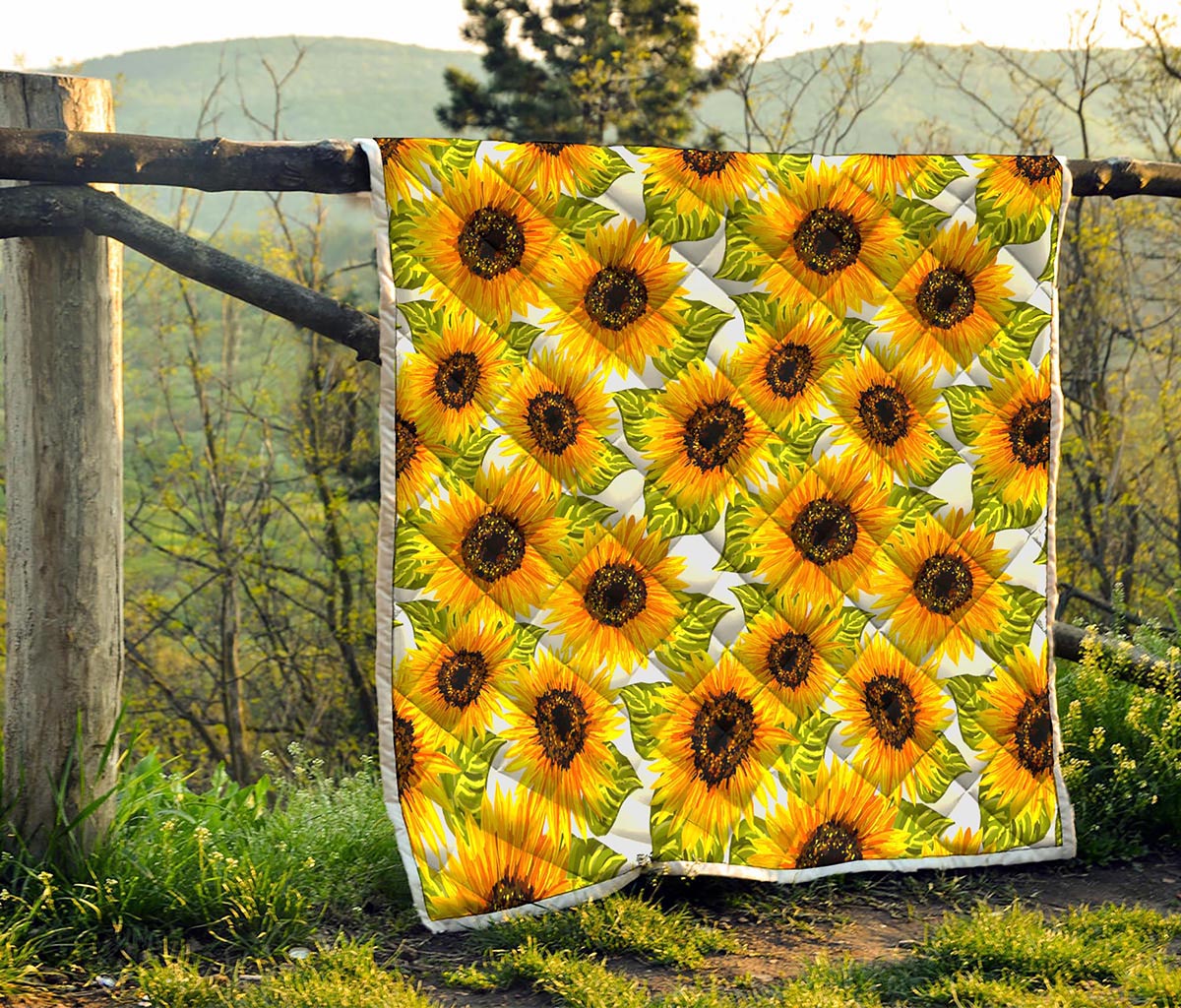 Doodle Sunflower Pattern Print Quilt