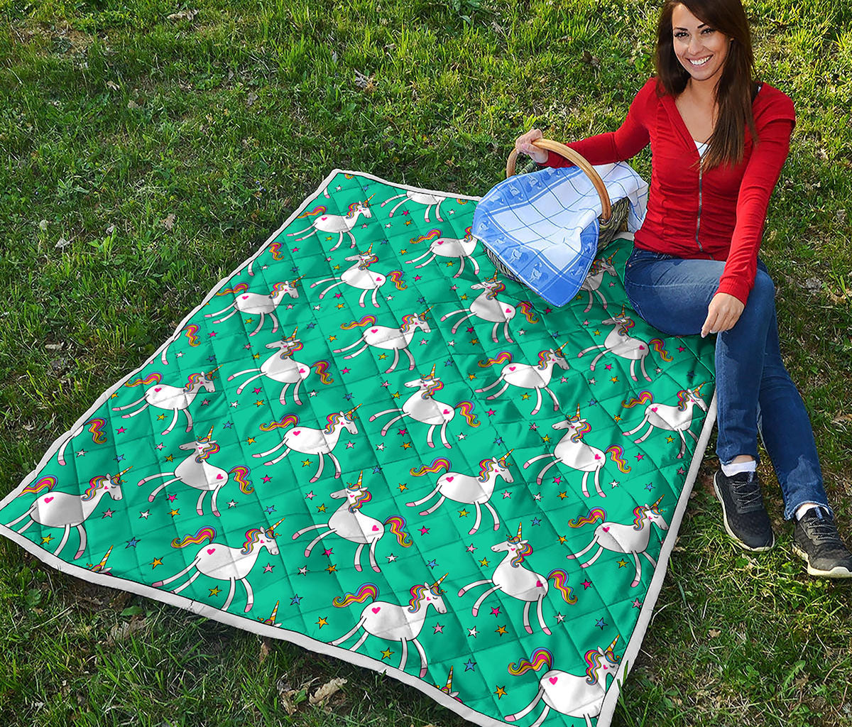 Doodle Unicorn Pattern Print Quilt