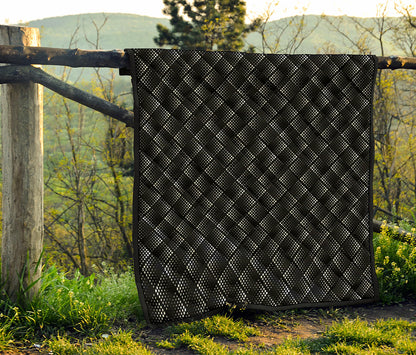 Dot Geometric Square Pattern Print Quilt