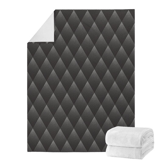 Dot Geometric Triangle Pattern Print Blanket