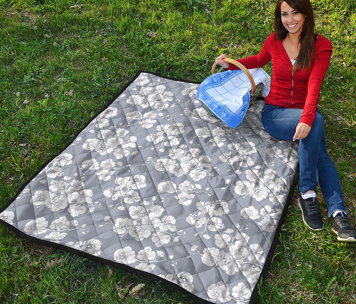 Drawing Orchid Pattern Print Quilt