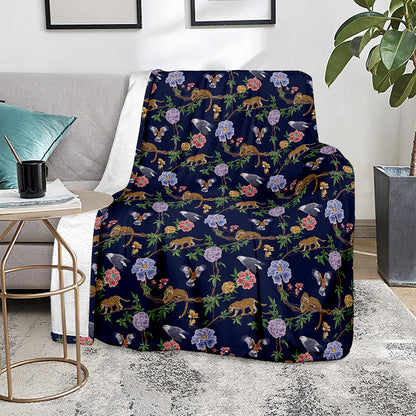 Eagle And Jaguar Pattern Print Blanket