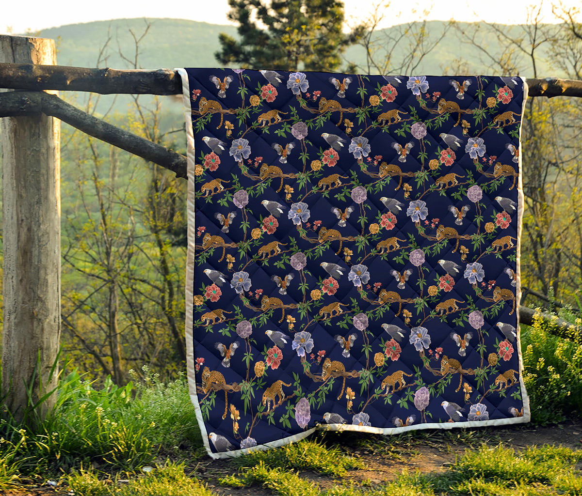 Eagle And Jaguar Pattern Print Quilt