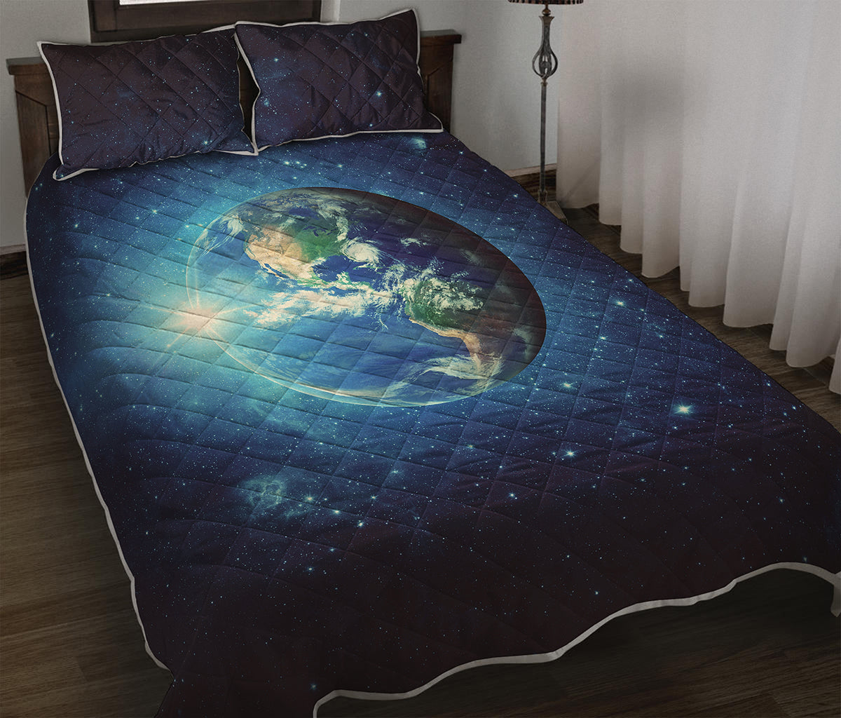 Earth And Space Print Quilt Bed Set
