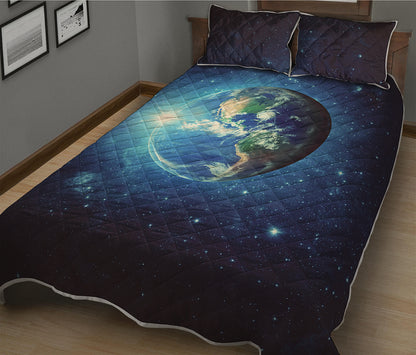 Earth And Space Print Quilt Bed Set