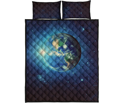 Earth And Space Print Quilt Bed Set