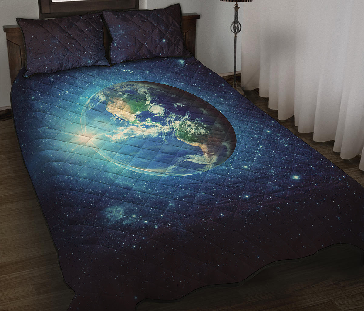 Earth And Space Print Quilt Bed Set