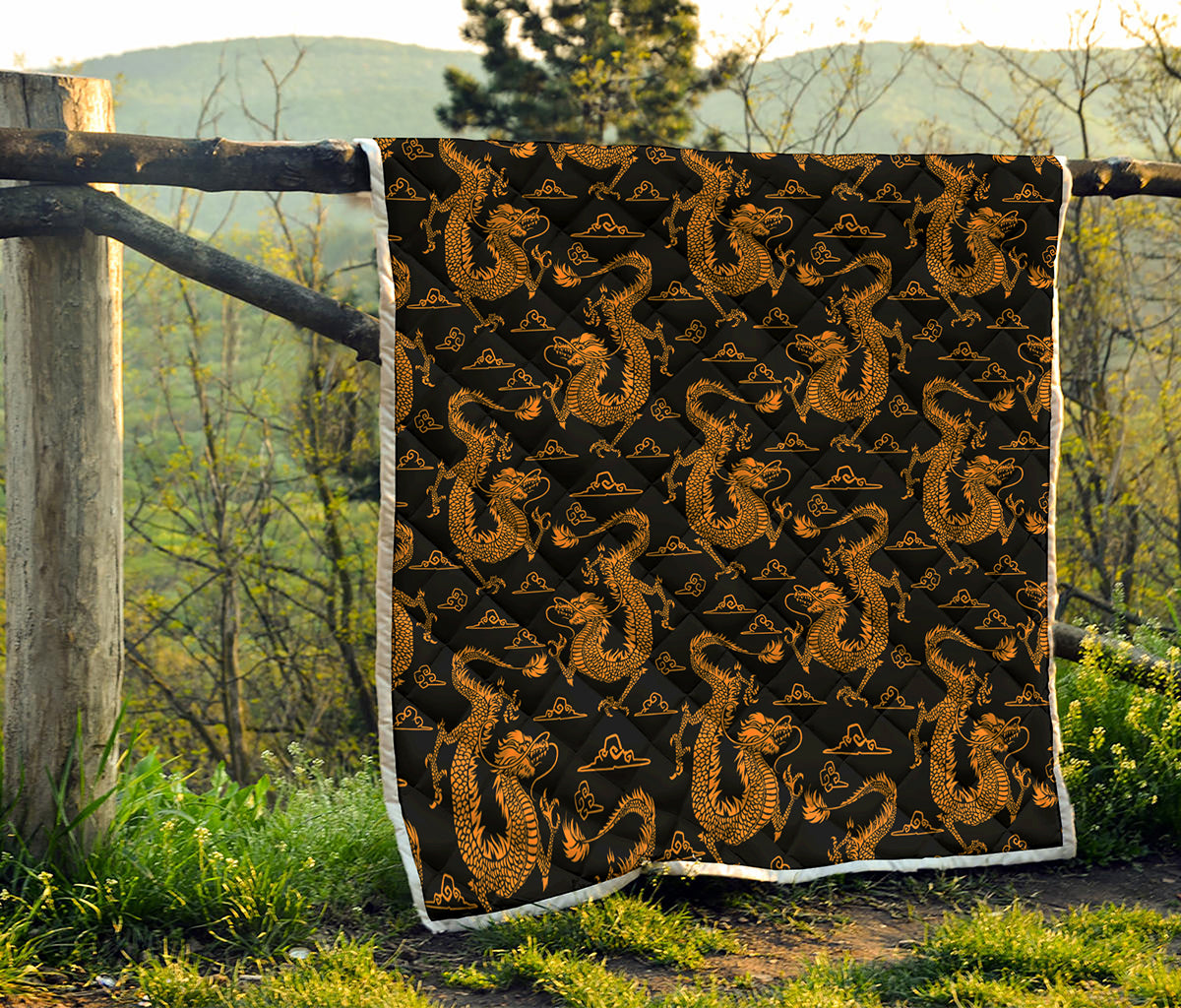 Eastern Dragon Pattern Print Quilt