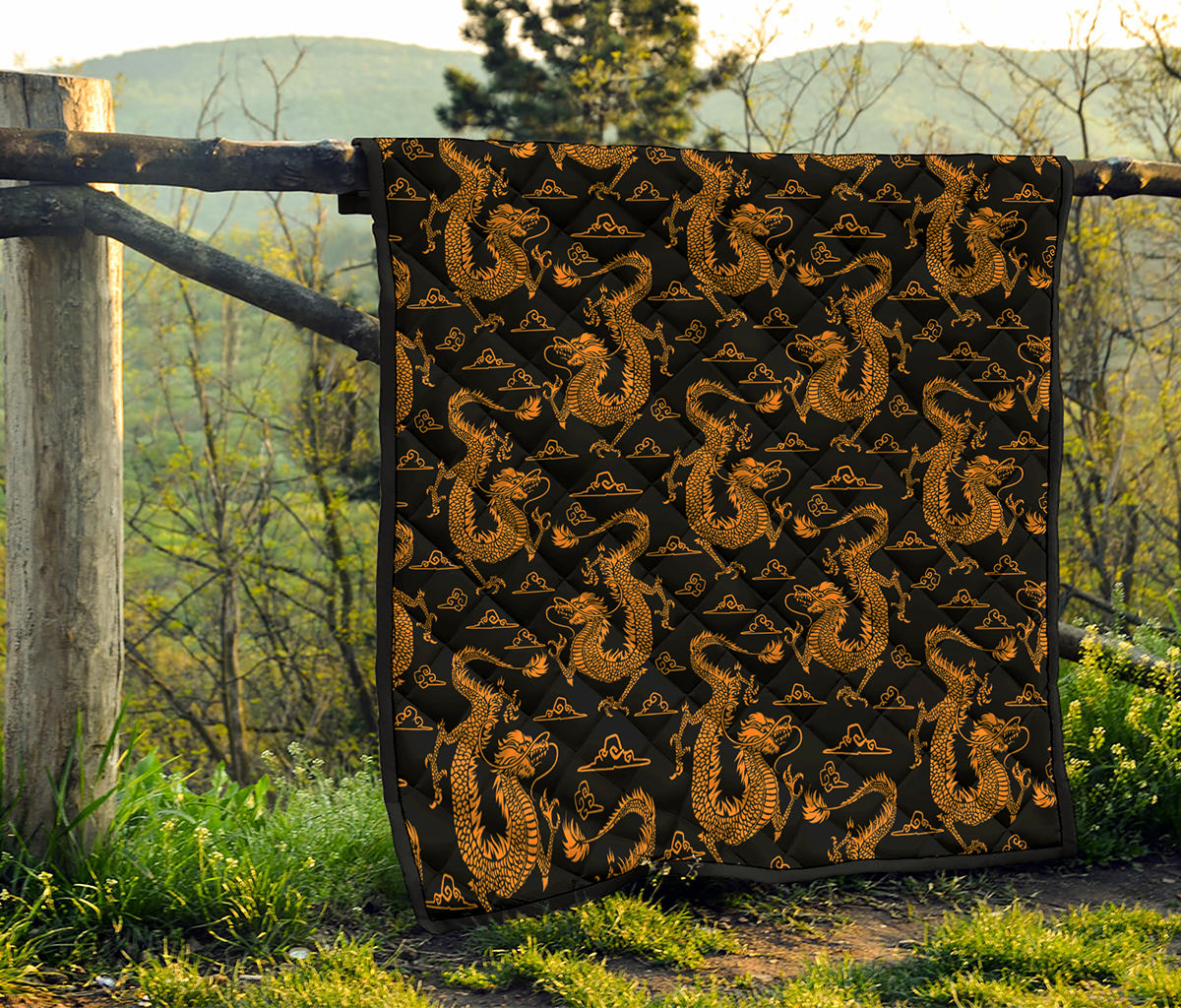 Eastern Dragon Pattern Print Quilt