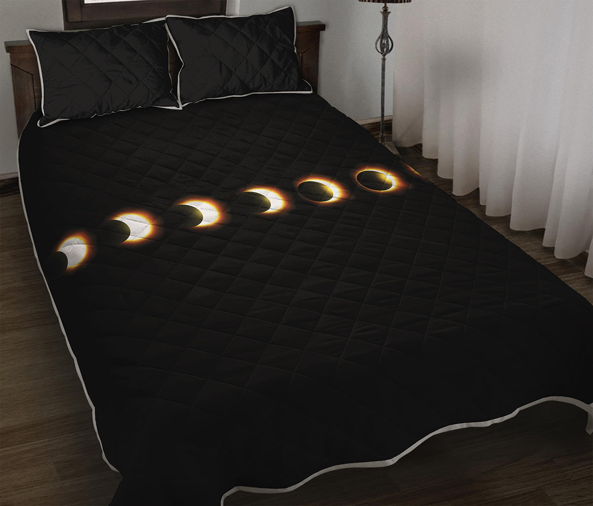 Eclipse Phases Print Quilt Bed Set