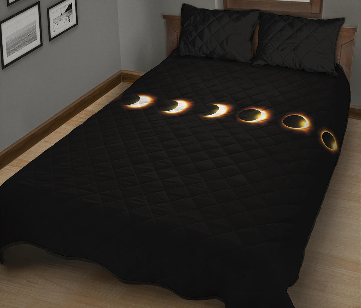 Eclipse Phases Print Quilt Bed Set