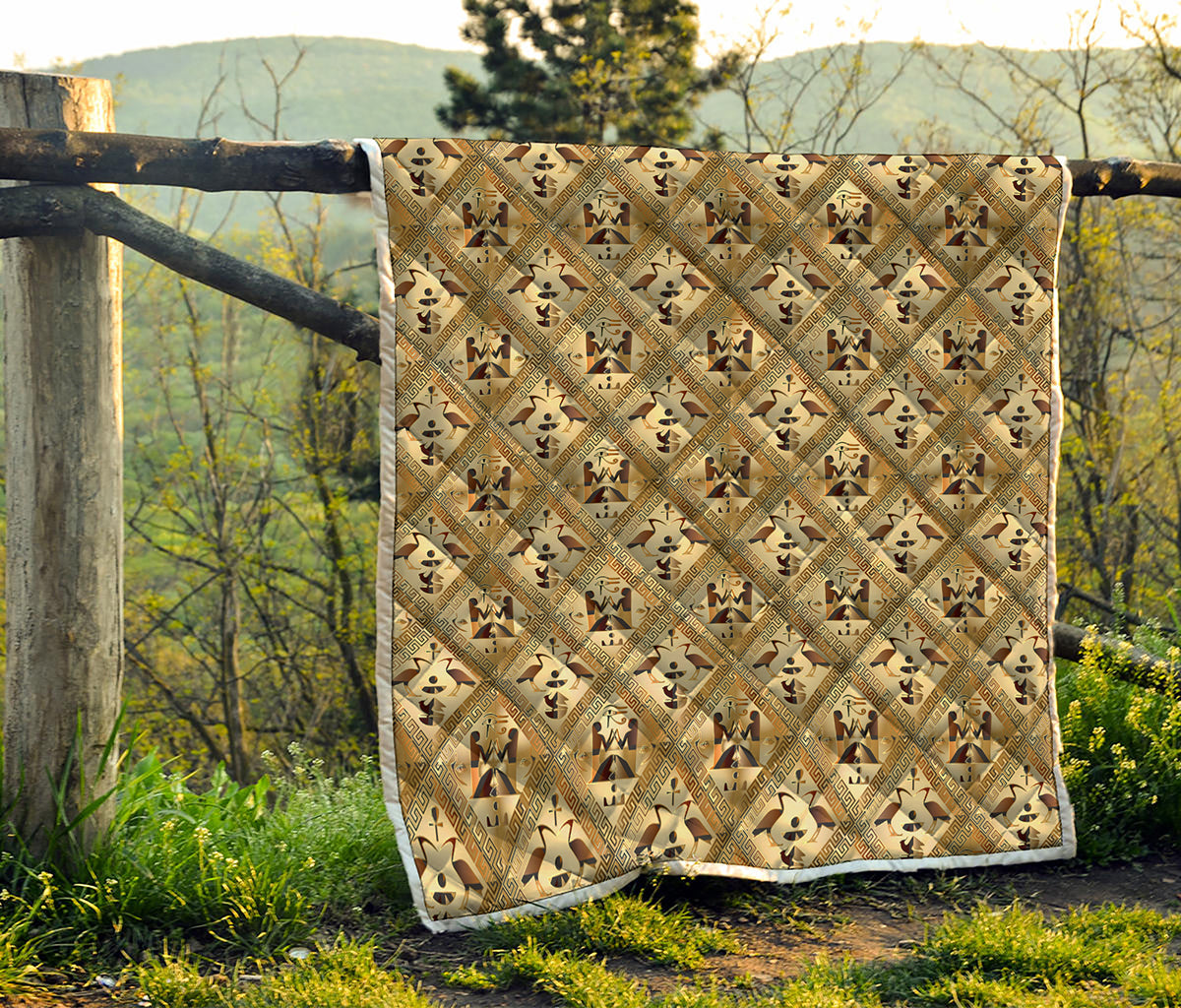 Egyptian Hieroglyphs Pattern Print Quilt