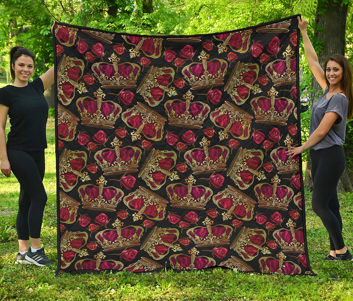 Embroidery Crown Pattern Print Quilt
