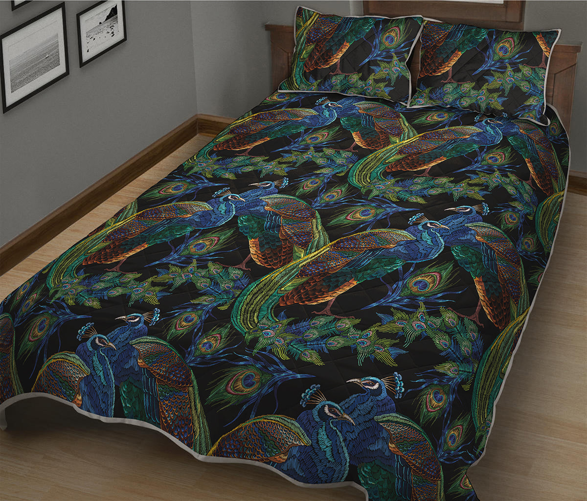 Embroidery Peacock Pattern Print Quilt Bed Set