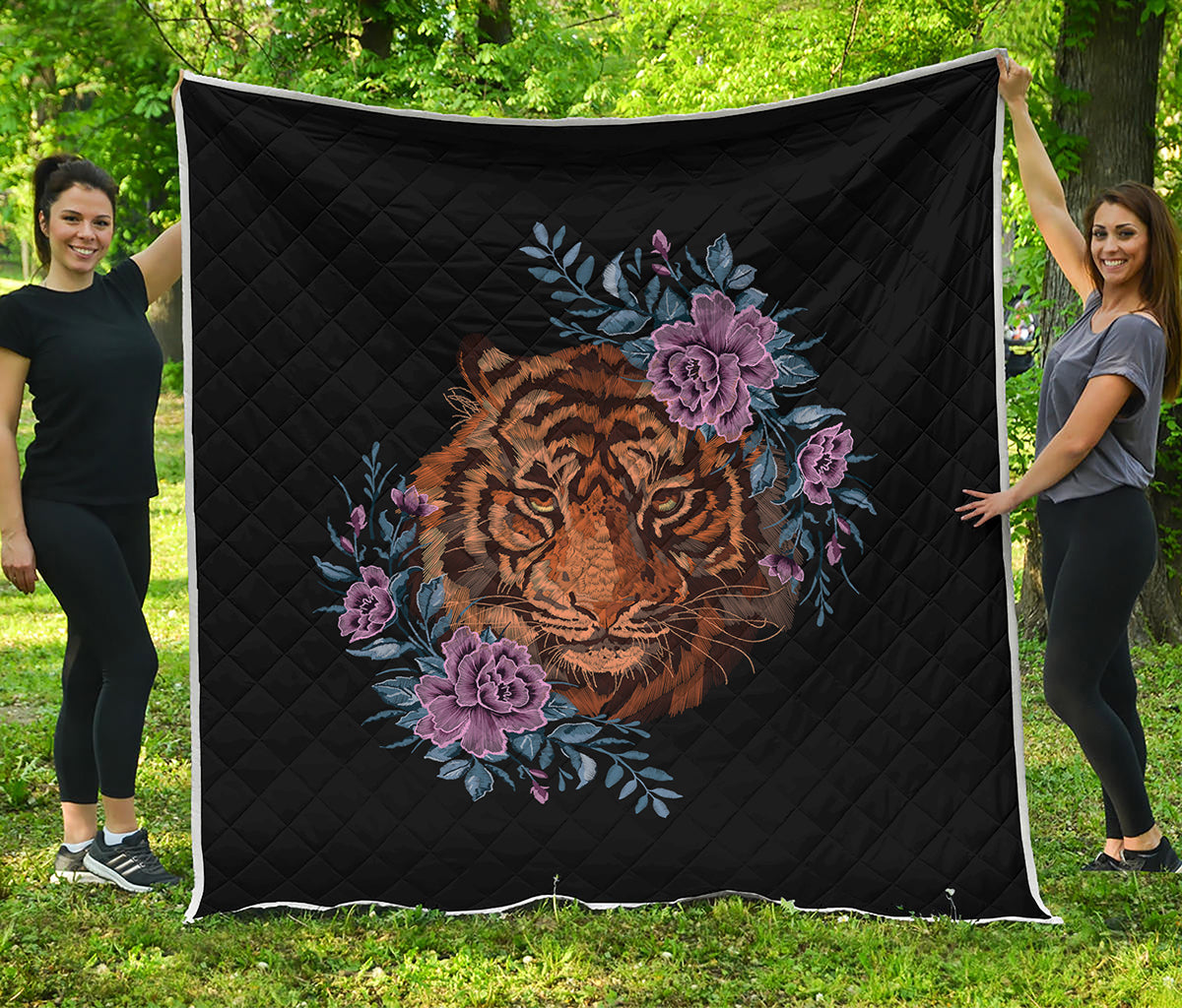 Embroidery Tiger And Flower Print Quilt