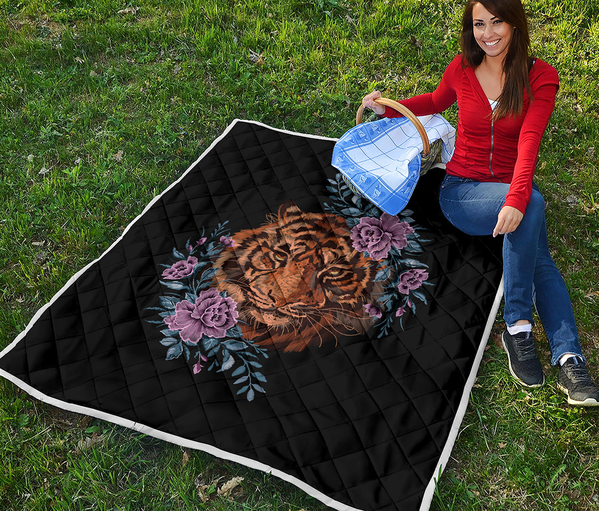 Embroidery Tiger And Flower Print Quilt