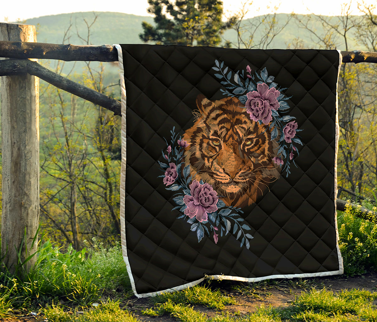 Embroidery Tiger And Flower Print Quilt