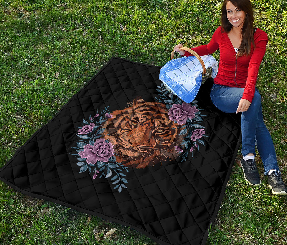 Embroidery Tiger And Flower Print Quilt
