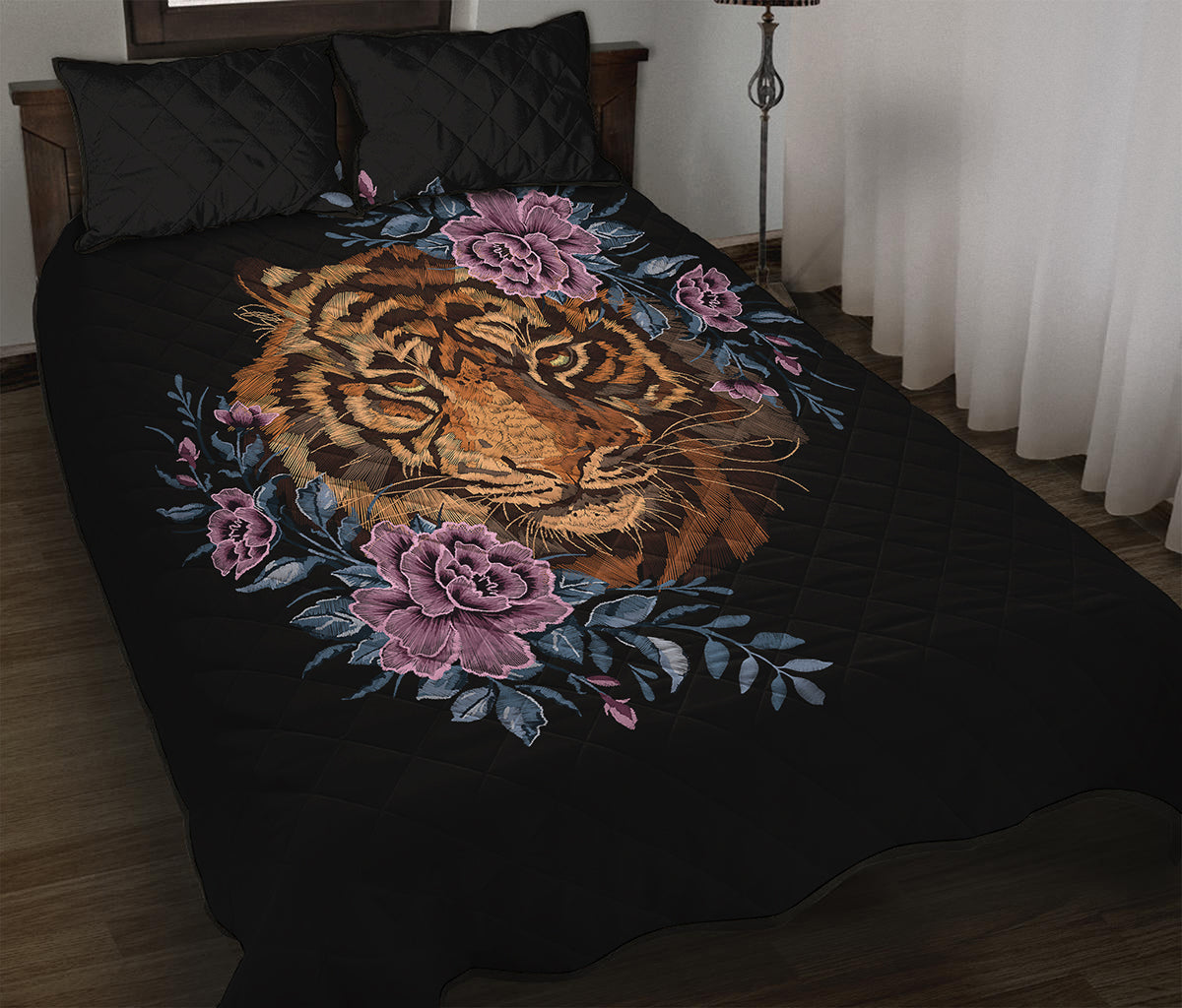 Embroidery Tiger And Flower Print Quilt Bed Set
